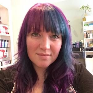 Meet your Posher, Courtney